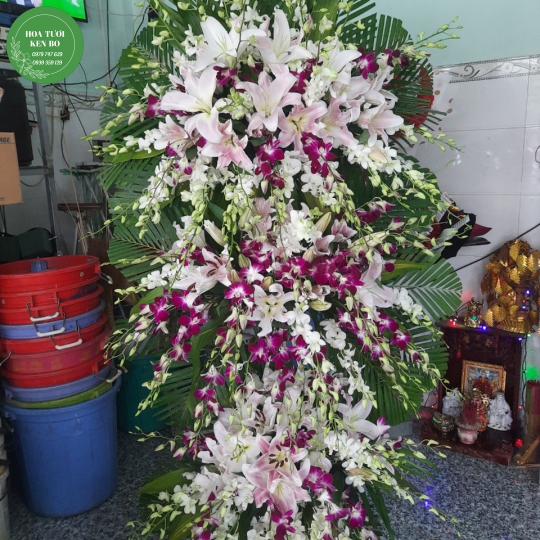 Hoa chia buồn mẫu 18