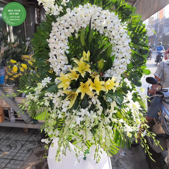 Hoa chia buồn mẫu 37