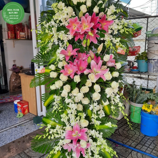 Hoa chia buồn mẫu 11