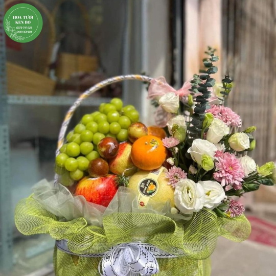 Giỏ Hoa Quả Mùa Xuân