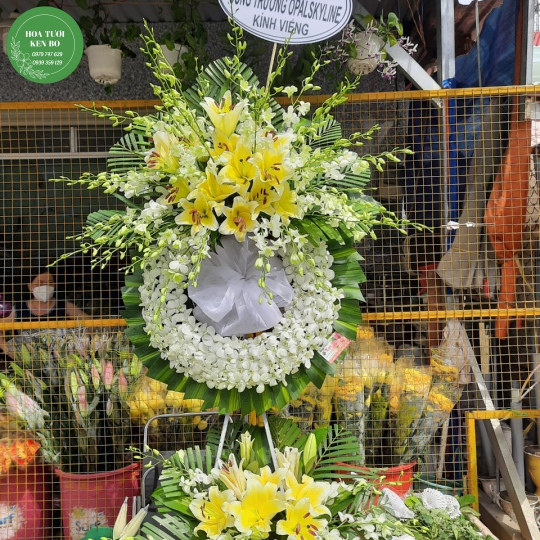Hoa chia buồn mẫu 20