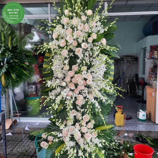 Hoa chia buồn mẫu 12
