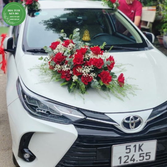 Trang trí xe cưới mẫu 11